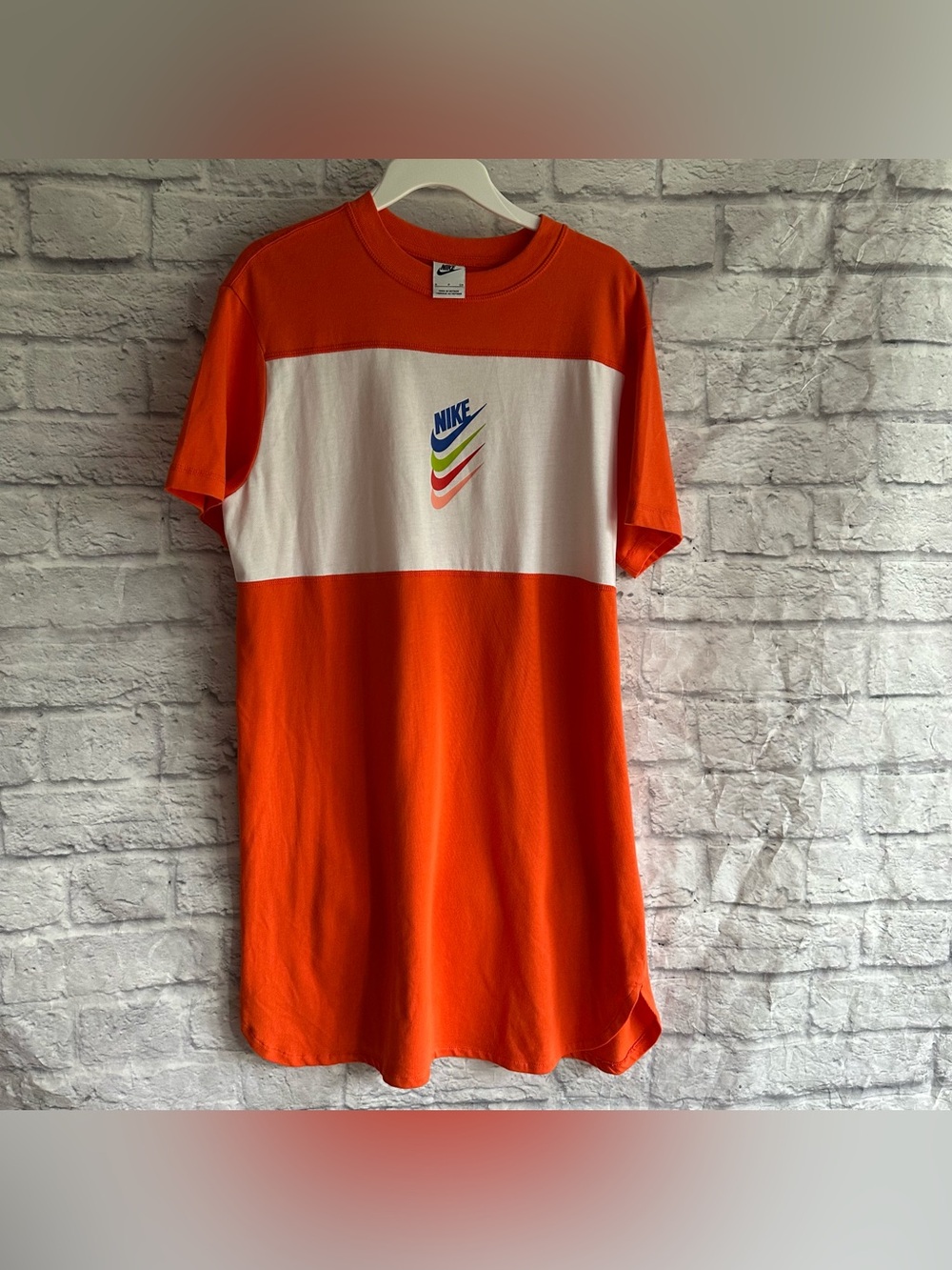 PREOWNED NIKE SHORT SLEEVE TSHIRT DRESS WHITE ORANGE WOMENS SIZE SMALL S